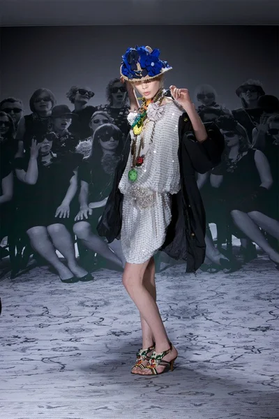 Look 20